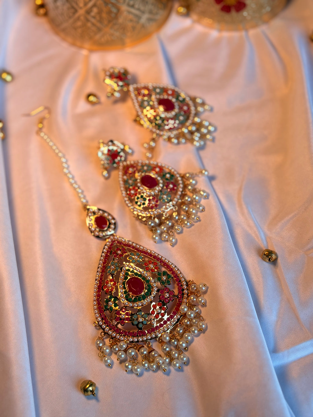 Multicoloured Jadau set
